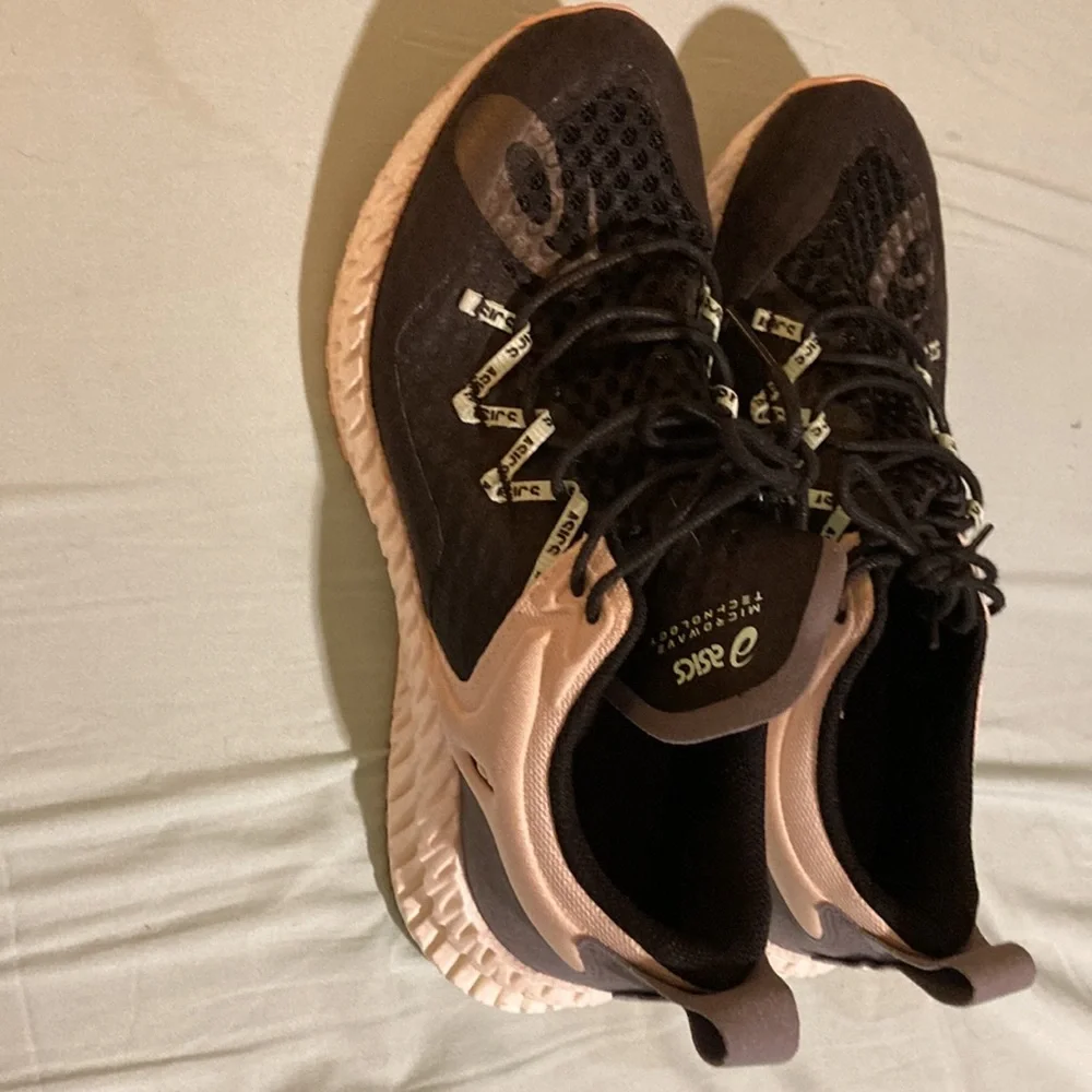 Asics womens size